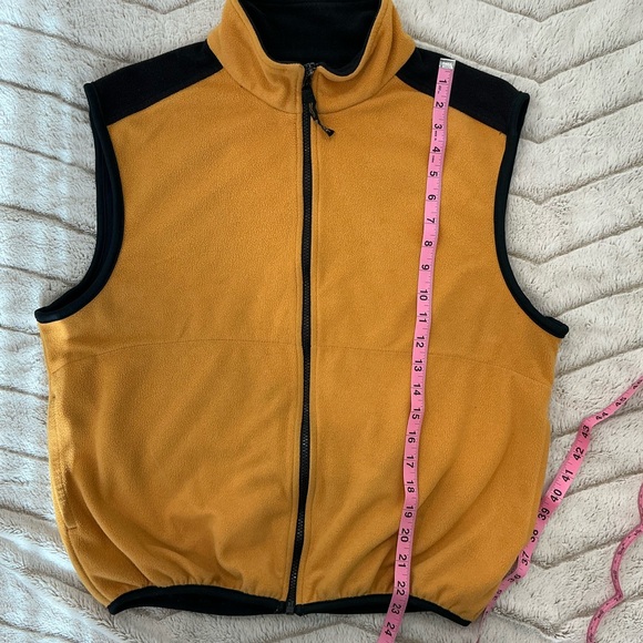 REI Yellow Fleece Vest Unisex - Picture 8 of 8